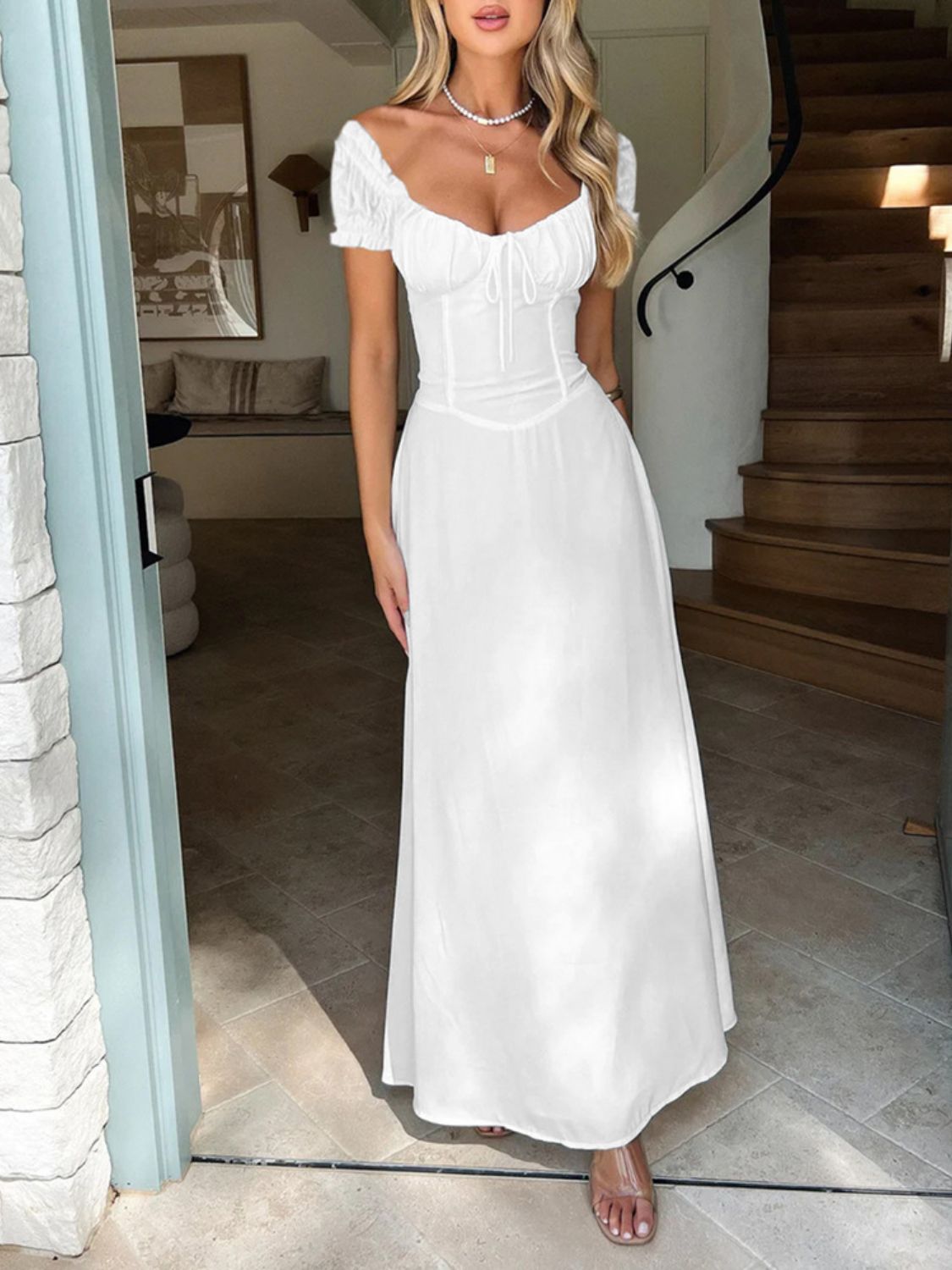 The Hunter Sweetheart Neck Short Sleeve Maxi Dress