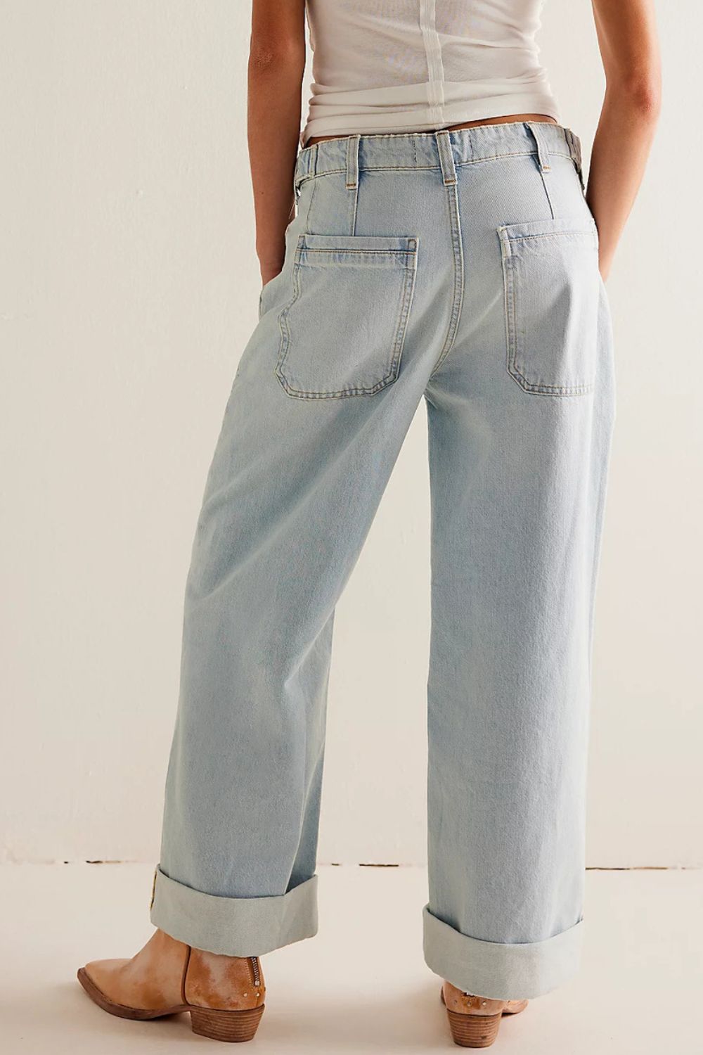 The Samantha Washed Wide Leg Jeans with Pockets