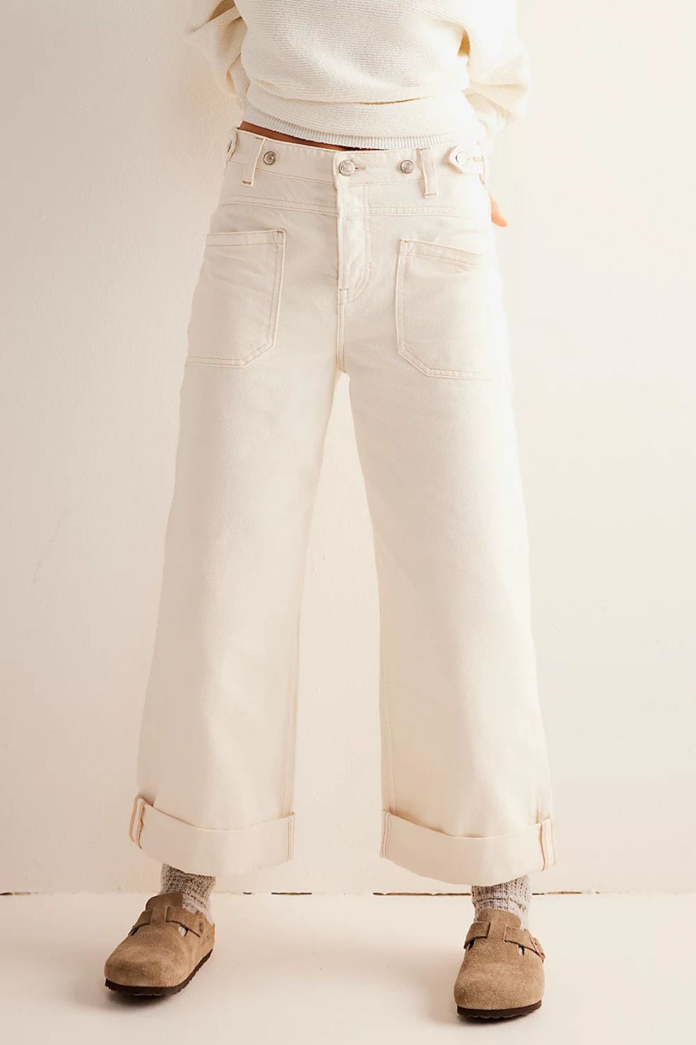 The Samantha Washed Wide Leg Jeans with Pockets