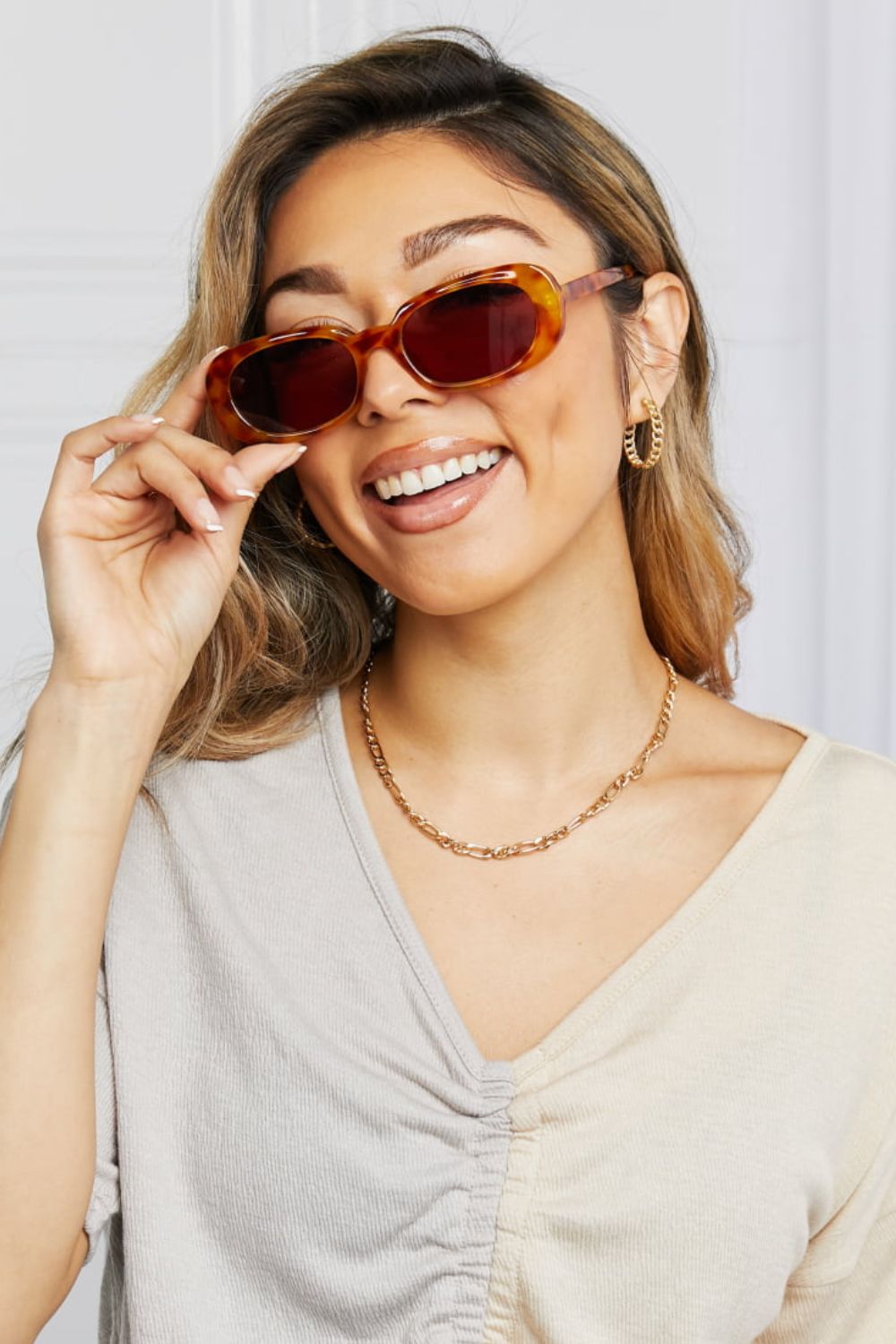 The Bella Oval Full Rim Sunglasses