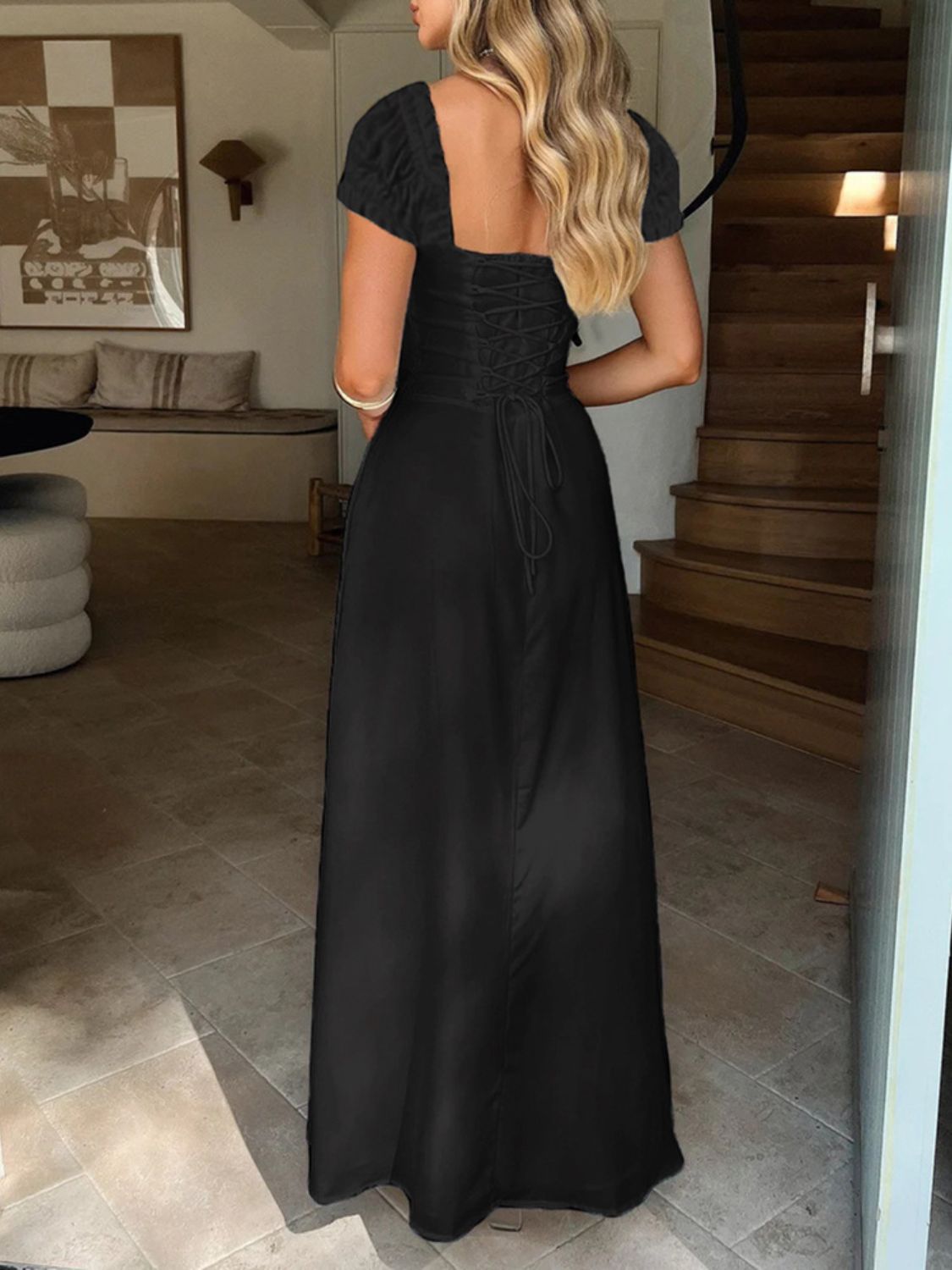 The Hunter Sweetheart Neck Short Sleeve Maxi Dress