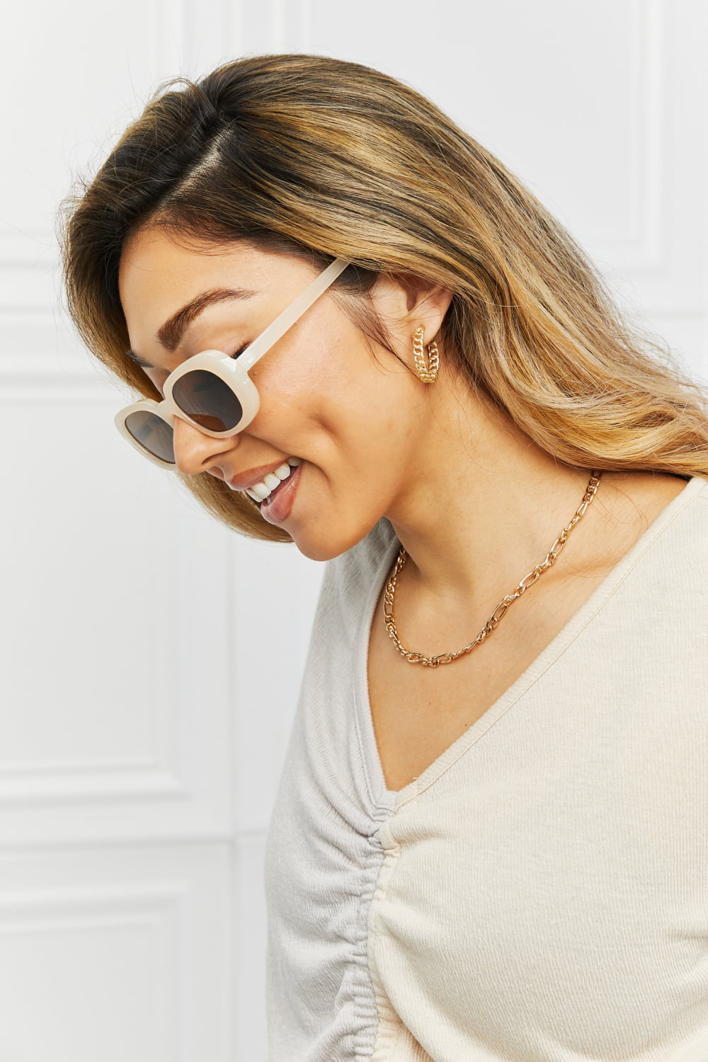 The Bella Oval Full Rim Sunglasses